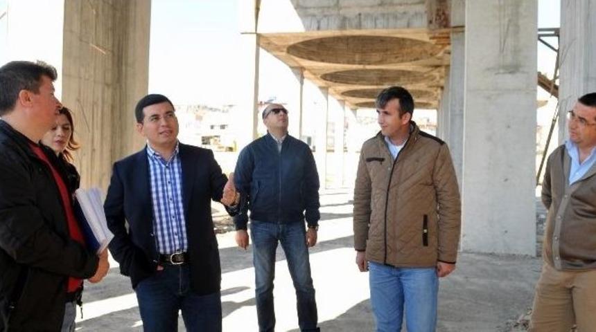 Başkan T&uuml;t&uuml;nc&uuml;&rsquo;den &Ccedil;elebi Sultan Mehmed Cami İnşaatı&rsquo;nda İnceleme