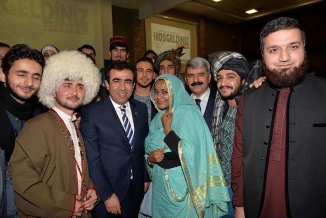 Yabancı &Ouml;ğrenciler Yemekte Ağırlandı