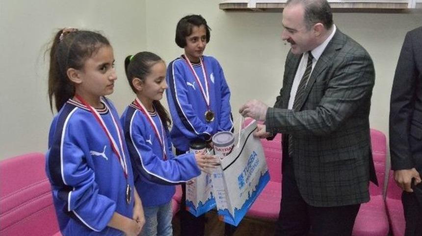 Tuşba Belediyesi Spor Kul&uuml;b&uuml;&rsquo;nden B&uuml;y&uuml;k Başarı