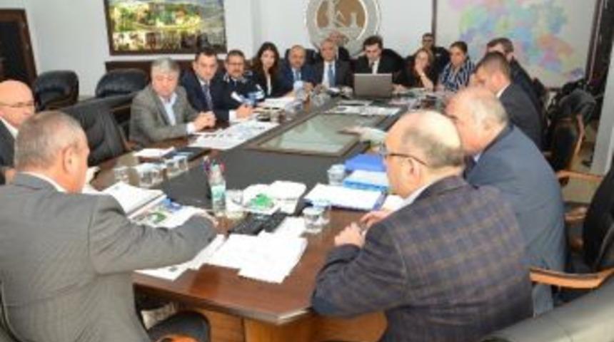 Projeler Y&ouml;netim Masasında