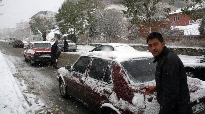 Yozgat&rsquo;ta Kar S&uuml;r&uuml;c&uuml;leri Hazırlıksız Yakaladı