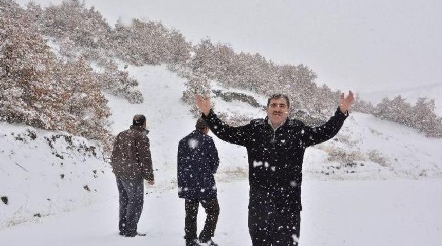 &Ccedil;orum&rsquo;da 2 K&ouml;y Yolu Ulaşıma Kapandı