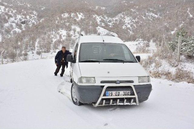 Çorum’da 2 Köy Yolu Ulaşıma Kapandı