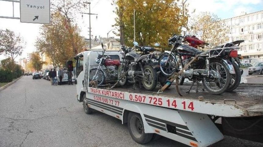 Motosiklet Uygulamaları Devam Ediyor