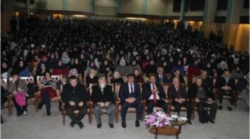 Erzincan Anadolu İmam Hatip Lisesinden &ldquo;değerler Eğitimi&rdquo; Konferansı