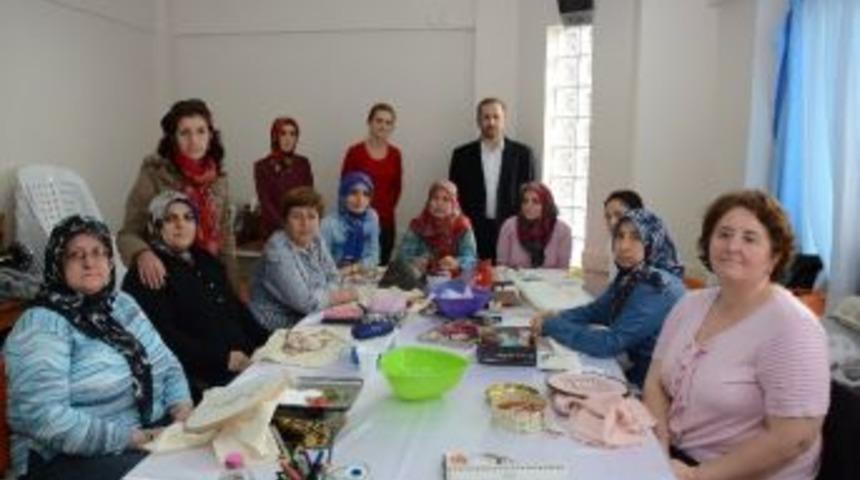 İzmit Belediyesi&rsquo;nden 576. Mahalle Gezisi