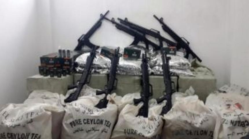 Kırşehir&rsquo;de Yarı Otomatik Silah Ve Biber Gazı Ele Ge&ccedil;irildi