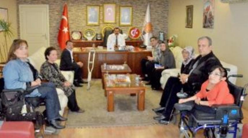 Ak Parti İl Başkanı S&uuml;mer&rsquo;den Engelli Bireylere Destek
