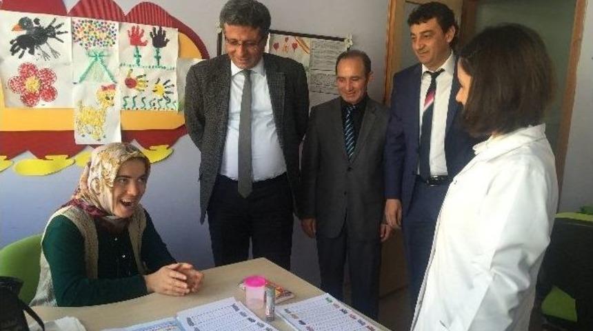 Kocag&ouml;z, Rehabilitasyon Merkezini Ziyaret Etti