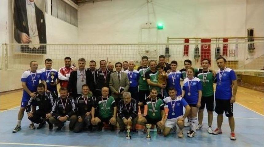 Voleybol Turnuvasının Şampiyonu Adliye