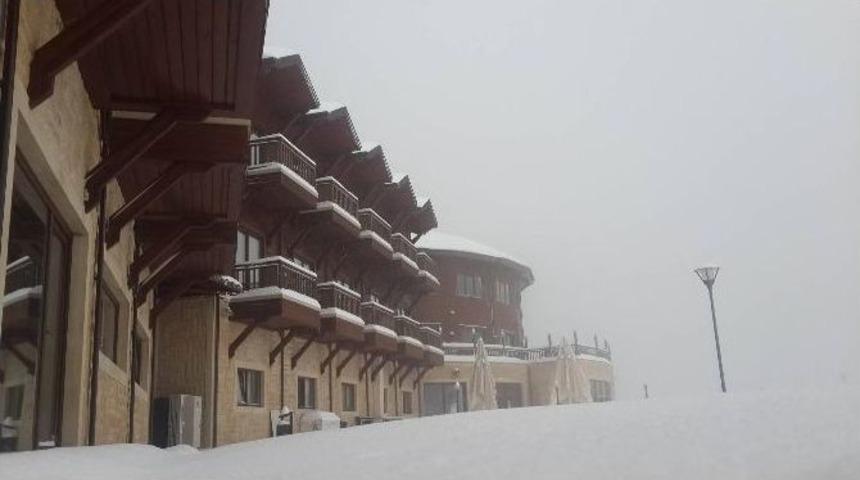 D&uuml;zce&rsquo;de Y&uuml;ksek Kesimlerde Kar 50 Santime Ulaştı