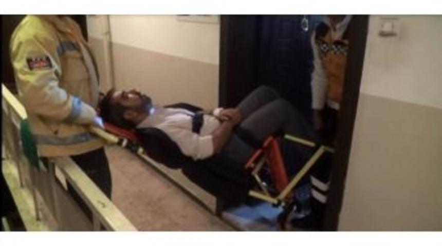 Alacaklı Borcunu İsteyince, Kendini Bı&ccedil;akladı