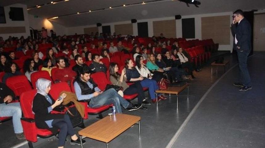 İk Direkt&ouml;r&uuml; Nagehan Kural: İş G&ouml;r&uuml;şmelerinde Duygusal Zekanıza G&uuml;venin