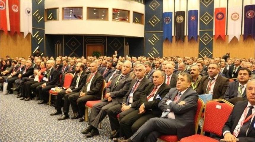 T&uuml;rk-iş Genel Kurulu Başladı