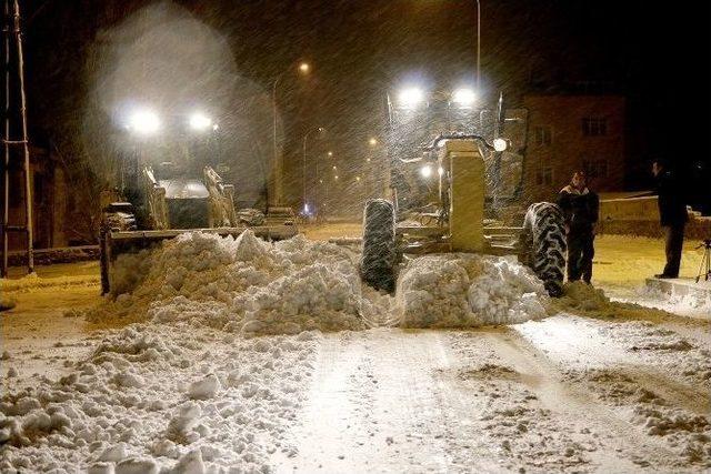 Aziziye’nin Kar Timleri Seferber Oldu