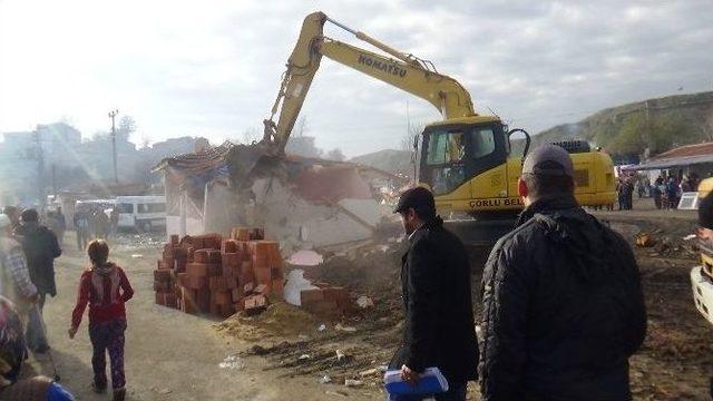 Tekirdağ’da Panzerli, Toma’lı, Çevik Kuvvetli Yıkım