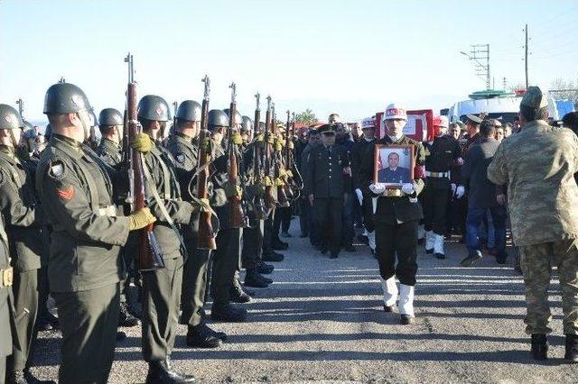 Adanalı Şehit Uzman Çavuş Son Yolculuğuna Uğurlandı