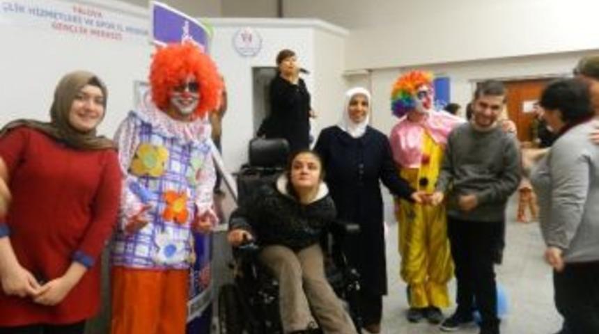 Yalova&rsquo;da Engelliler Dart Ve Bocce Oynadı