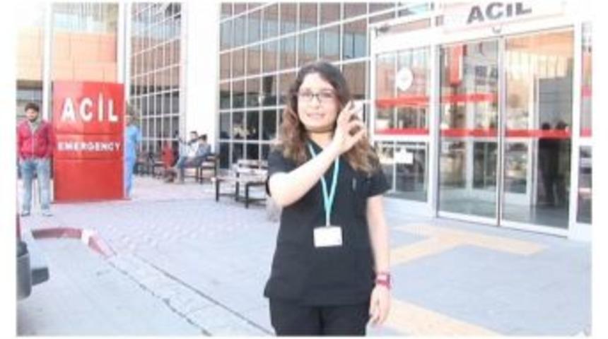 Sağlık&ccedil;ılardan İşitme Engellilere Klip