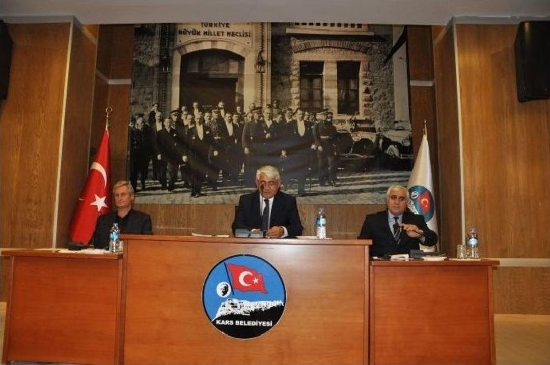 Engelliler G&uuml;n&uuml;nde Engelli Başkandan Belediye Meclis &Uuml;yelerine İnsanlık Dersi