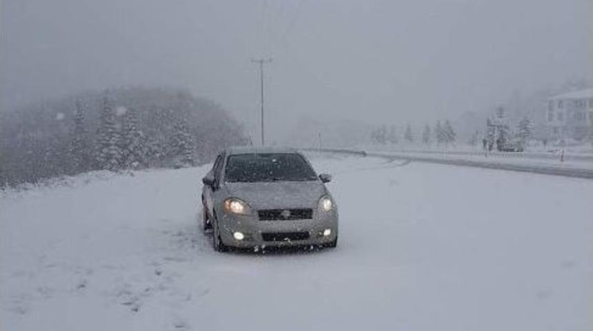 G&uuml;r&uuml;n&rsquo;de Kar Yağışı Etkili Oldu