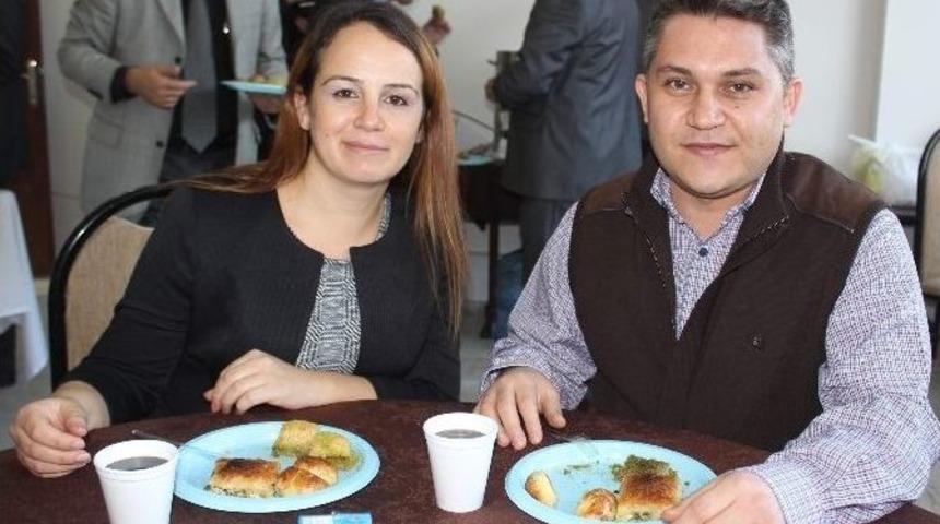 Eski Hemşire Meslektaşlarını Savunmak İ&ccedil;in Avukat Oldu