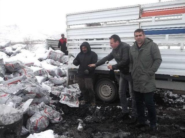 Varto’da Kömür Dağıtımı