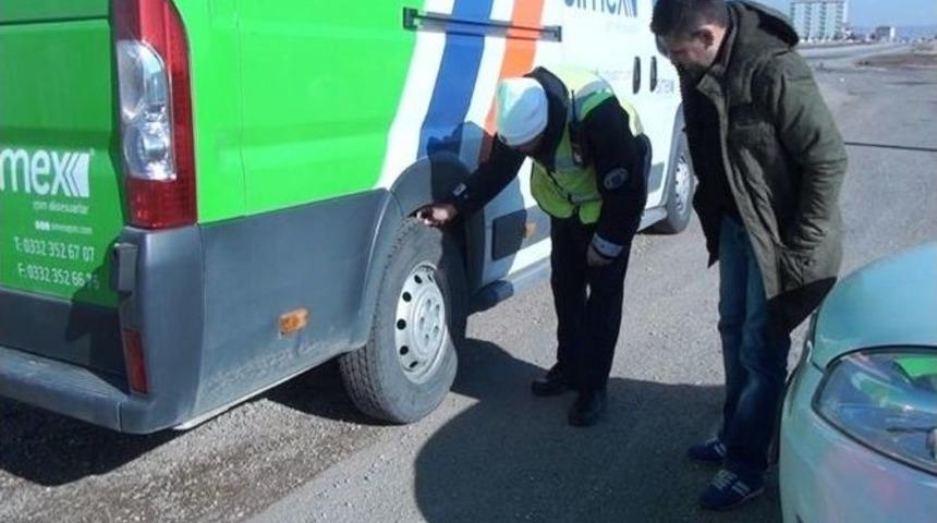 (&ouml;zel Haber) Aksaray&rsquo;da Kış Lastiği Uygulaması