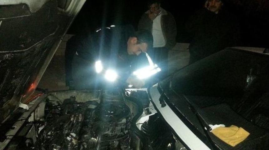 Park Halindeki Otomobil Yandı