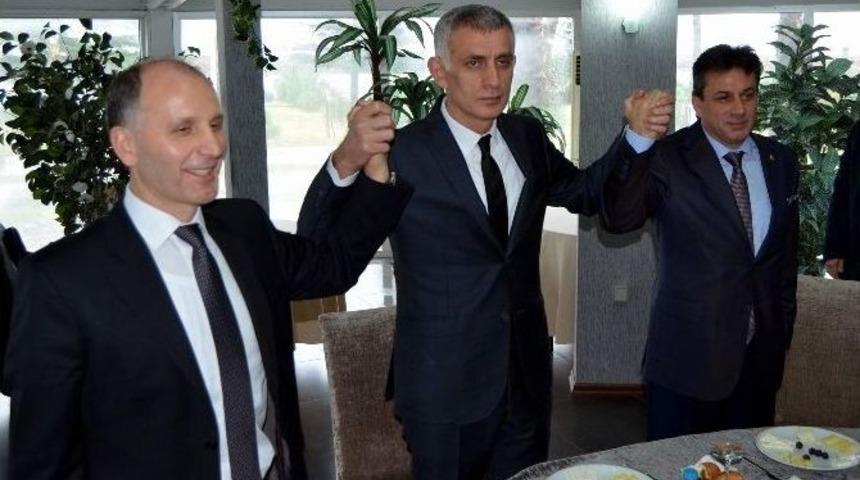 Trabzonspor Başkan Adayları Kahvaltıda Bir Araya Geldi