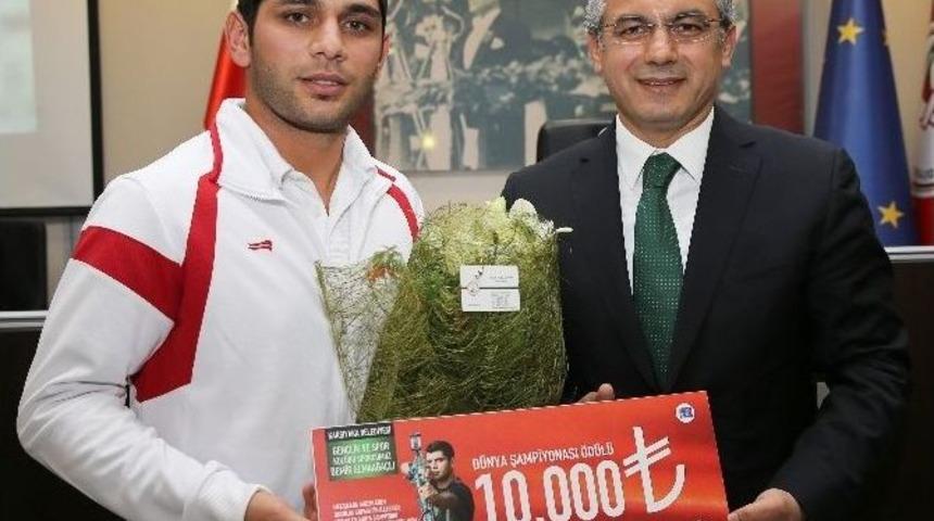 Demir Bu Kez Oylarla 12&rsquo;den Vuracak