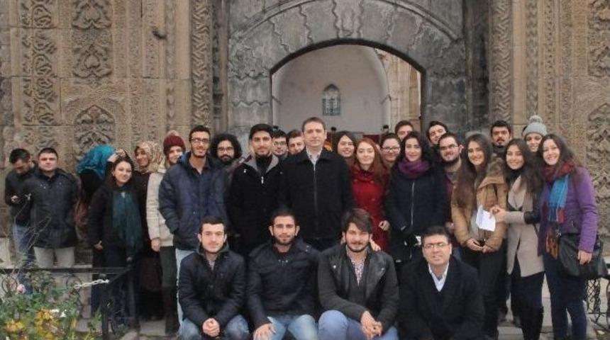 Tıp &Ouml;ğrencileri Şehzade İle &rsquo;selfie&rsquo; Yaptı