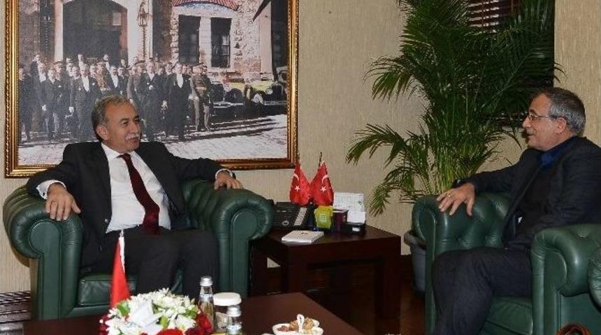 Tebriz Belediye Başkanı Najafi&rsquo;den Vali B&uuml;y&uuml;k&rsquo;e Ziyaret