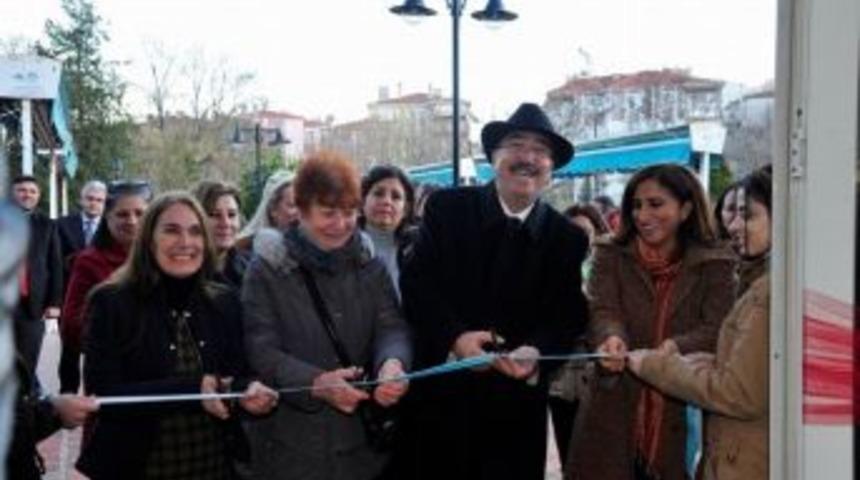 &rsquo;haydi Kadınlar Hayallerinizi Resmedin&rsquo;