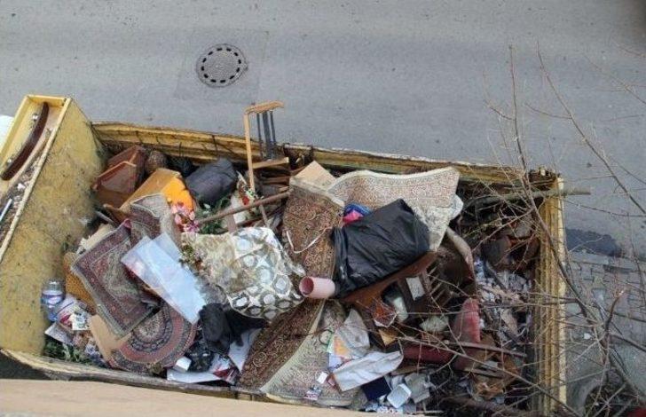 Kartal’da Çöp Ev Temizlendi G1