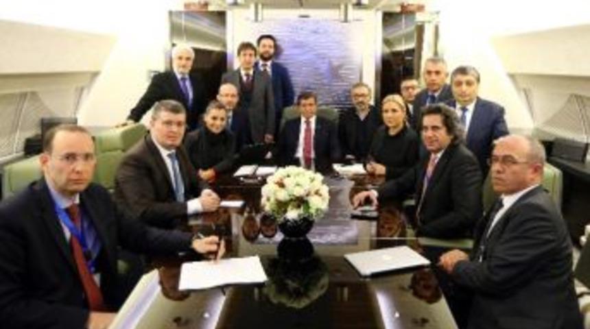 Başbakan Davutoğlu&rsquo;ndan Rusya A&ccedil;ıklaması