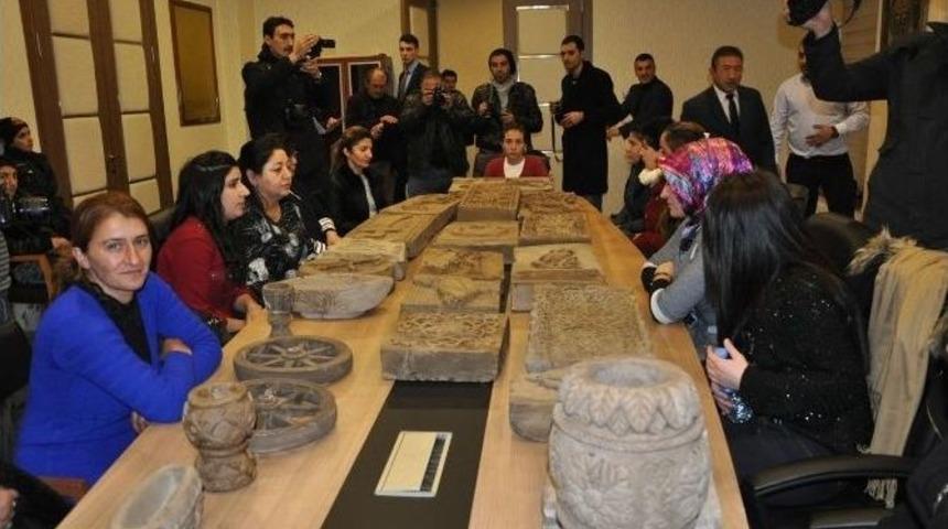 Doğal Taşları Yapılandırma Kursuna Katılanlar Sertifikalarını Aldı