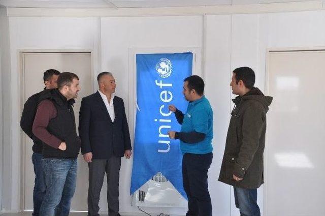 Çadır Kentte Unicef Afad İşbirliği İle Prefabrik Derslikler Kuruluyor