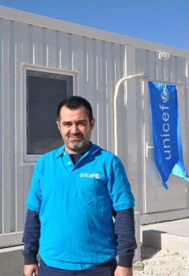 Çadır Kentte Unicef Afad İşbirliği İle Prefabrik Derslikler Kuruluyor