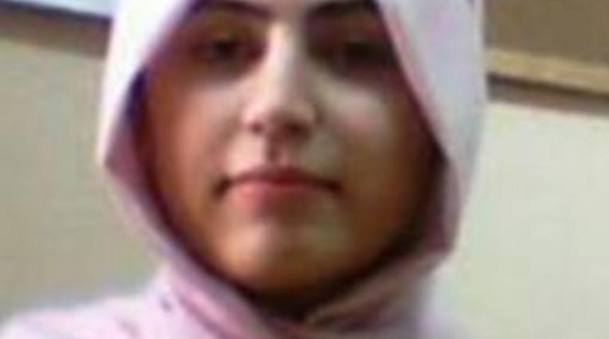 Kamyonun &Ccedil;arptığı &Uuml;niversite &Ouml;ğrencisi Hayatını Kaybetti