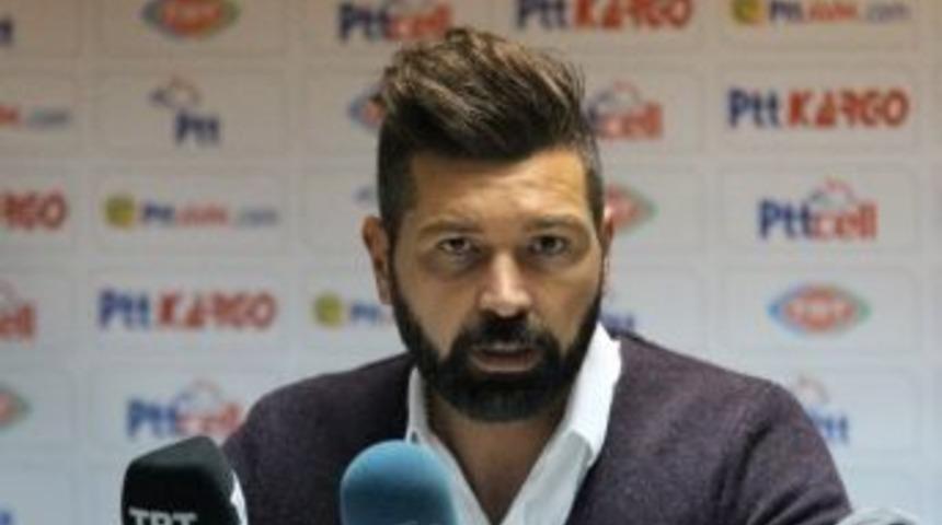 Gaziantep B&uuml;y&uuml;kşehir Belediyespor Hakan Kutlu İle Yollar Ayrıldı