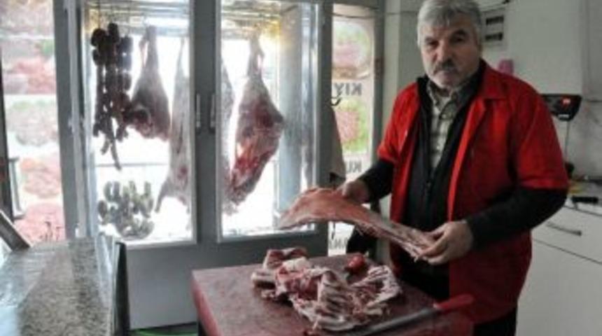 Tırlarla 400 Kilogram Et &Ccedil;aldılar, Kimse Fark Etmedi