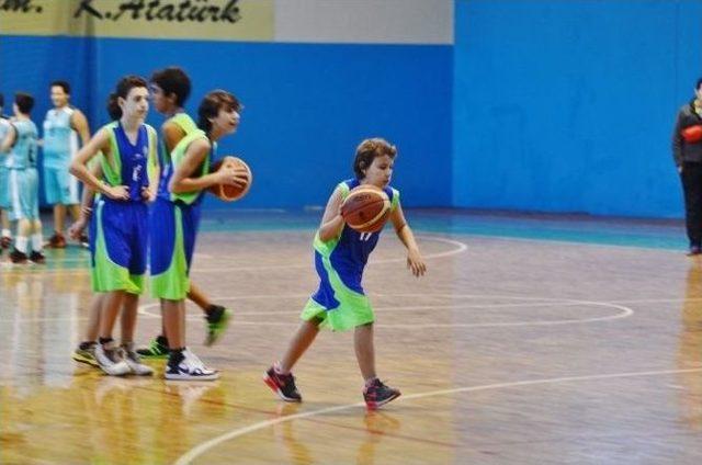 Bodrum’da Okullar Arası Basketbol Müsabakaları