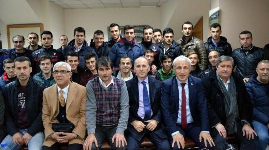 Muharrem Usta, Yarınki Kongre &Ouml;ncesi &Ouml;nemli Mesajlar Verdi