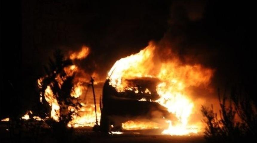 Cizre&rsquo;de Askere Saldırı: 2 Şehit, 2 Yaralı