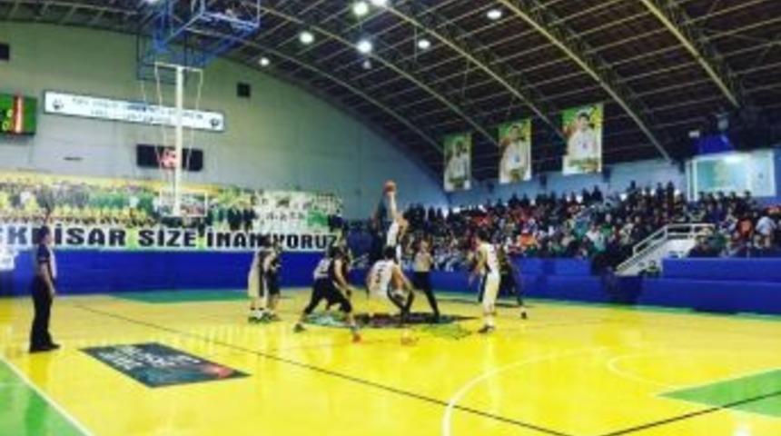 B&uuml;y&uuml;kşehir Basket Takımı Manisa&rsquo;da Farklı Kazandı