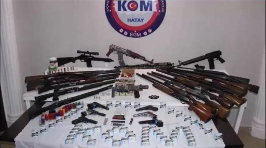 Hatay&rsquo;da Silah Ka&ccedil;ak&ccedil;ılarına Darbe