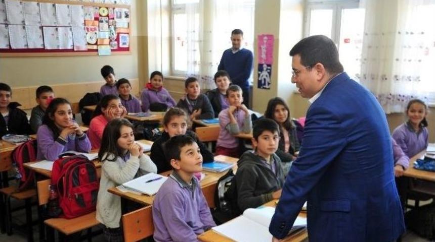 Kepez Vakfı&rsquo;ndan 2 Bin 500 &Ccedil;ocuğa Burs