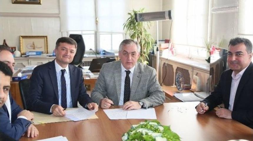 Ey&uuml;p Yeşile B&uuml;r&uuml;necek