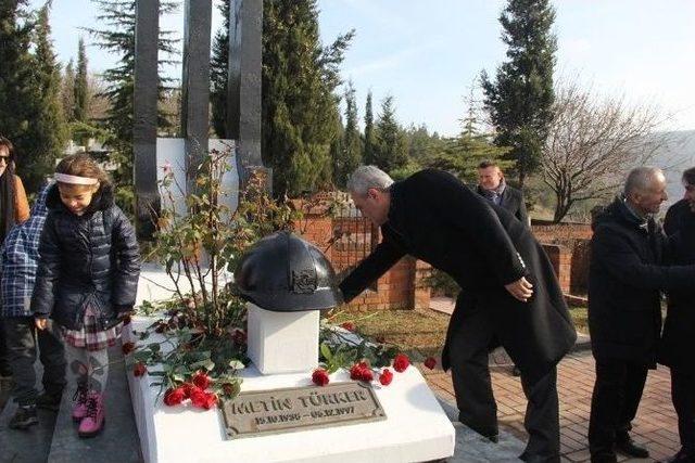 Metin Türker Mezarı Başında Anıldı